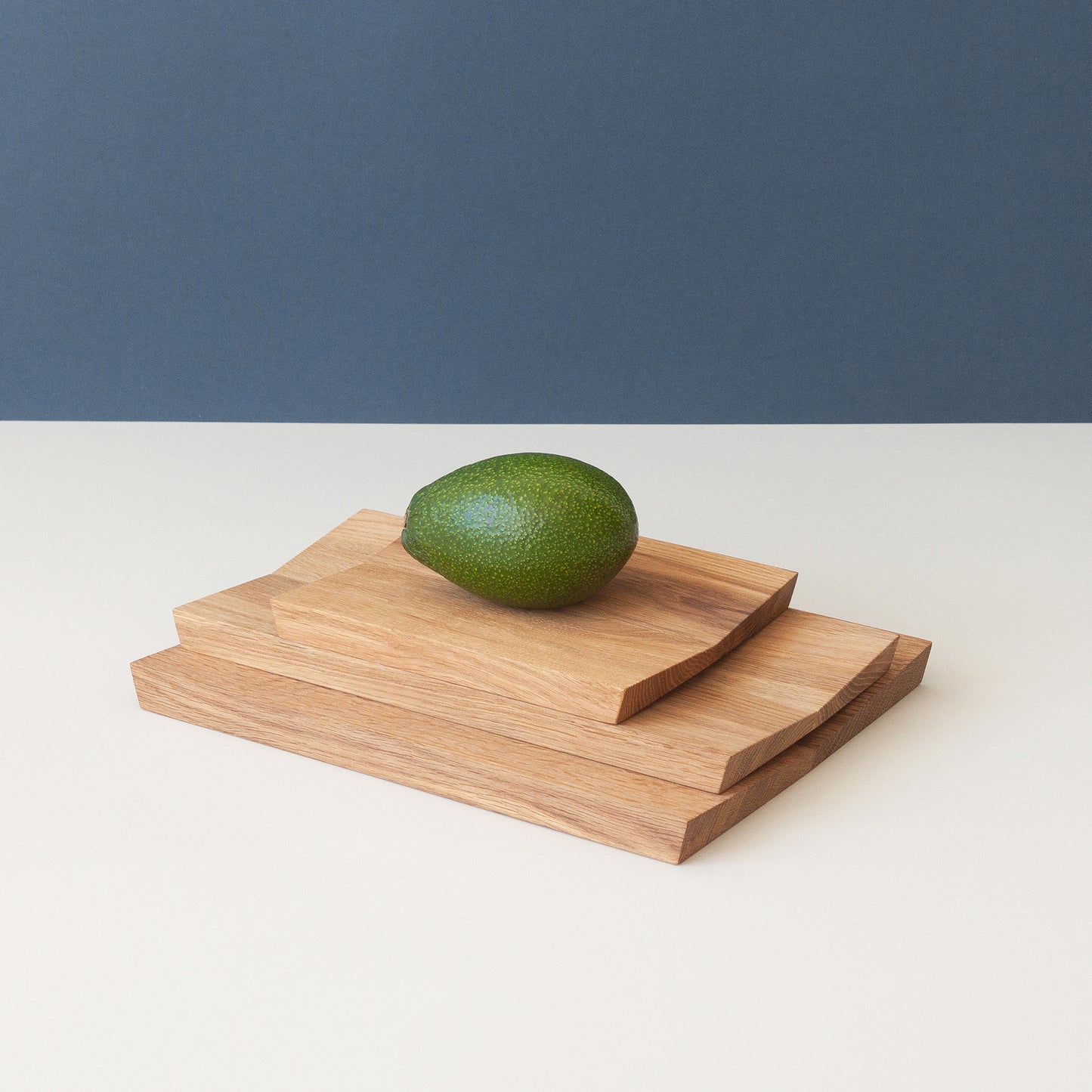 Minumo modern wooden cutting and serving board estonian design