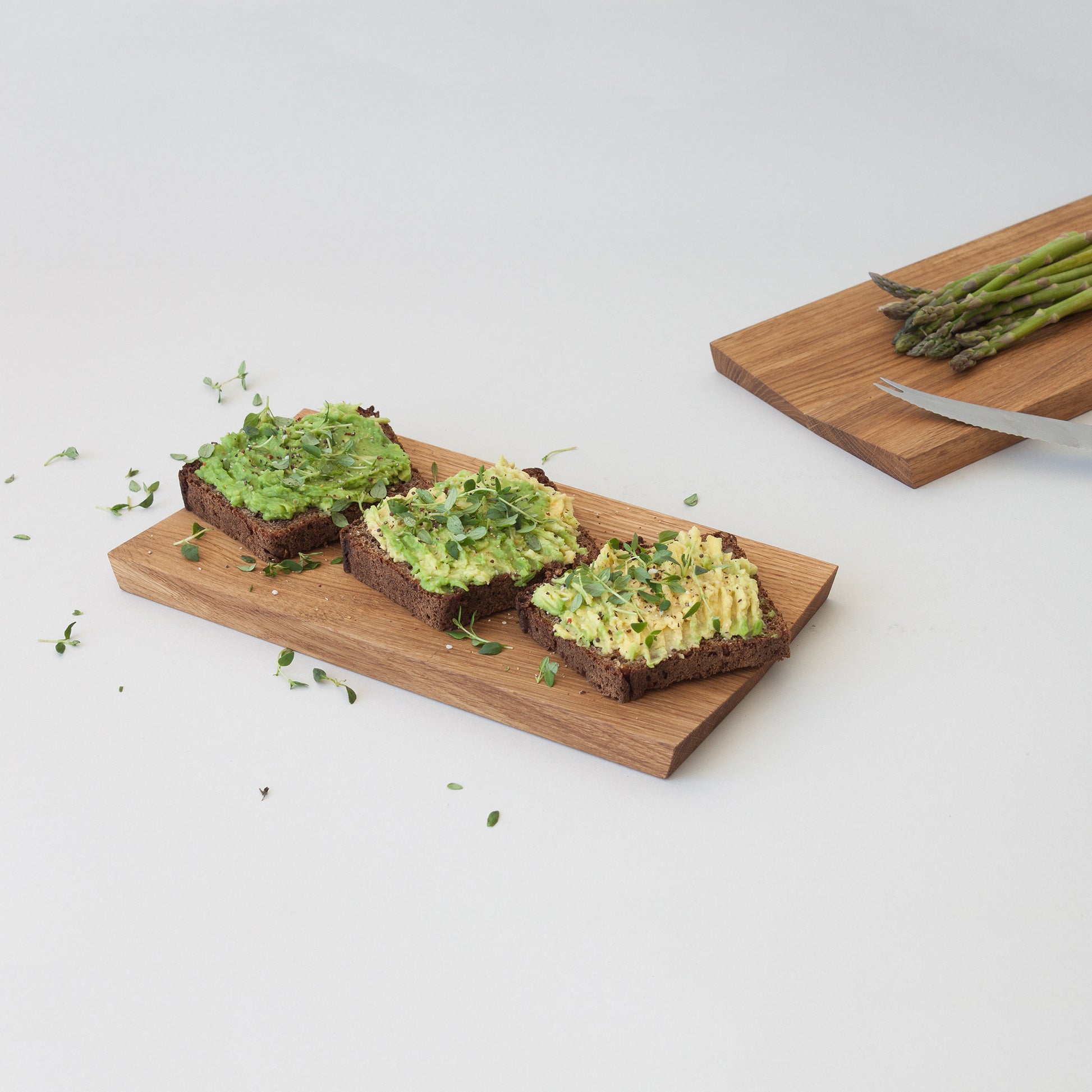 Modern sandwich plate for scandinavian design lover in minimalist style by estonian design brand Minumo