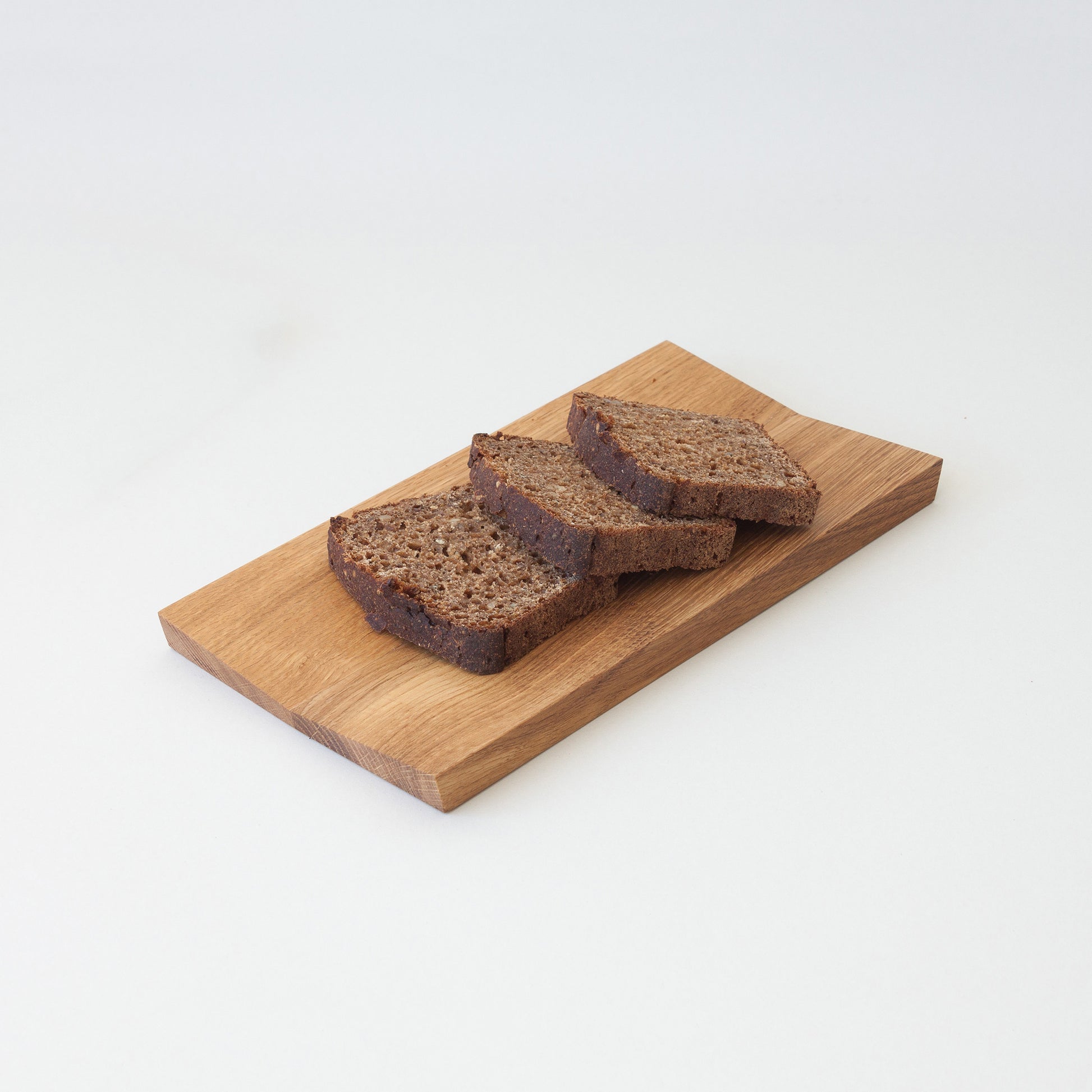 Minumo serving board from oak for tapas and bread cheese plate