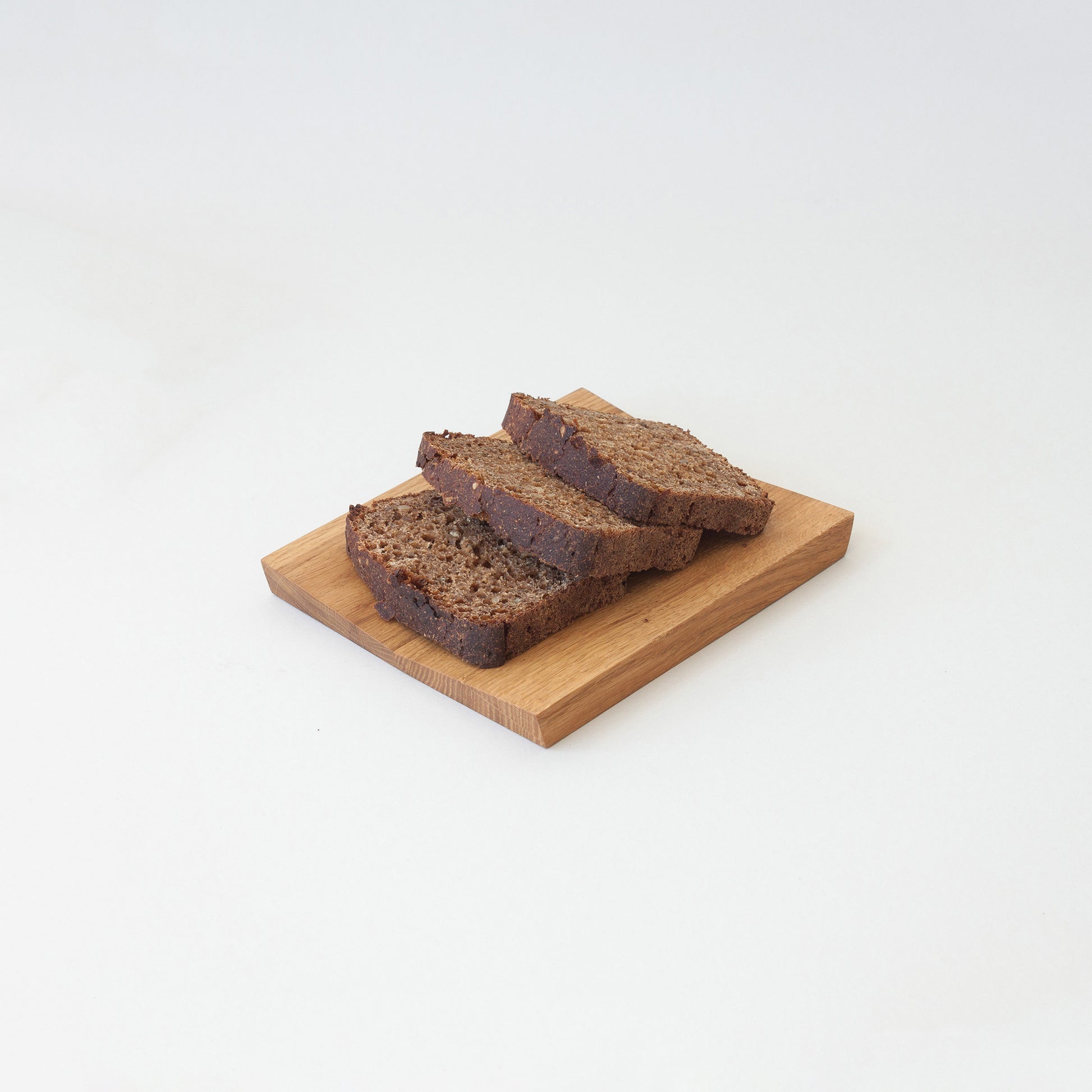 www.minumo.com Minumo small serving board from oak for tapas and bread cheese plate